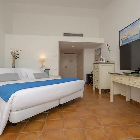 Calina Hotel 3*