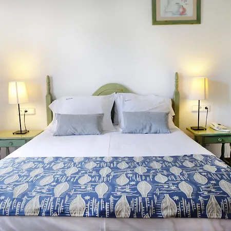 호텔 Calina